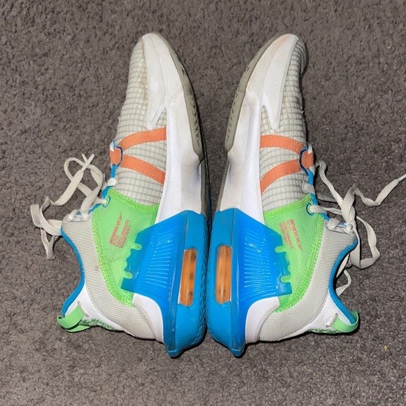 Nike LeBron Multicolor Sneakers - Picture 2 of 7